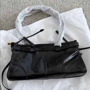 Elegant Black Leather Handbag